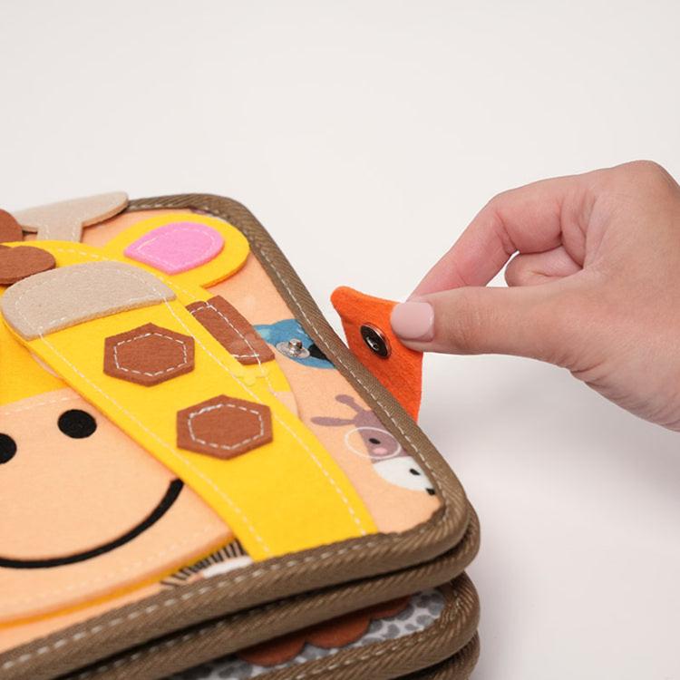 Montessori Zsiráf Kalandkönyv